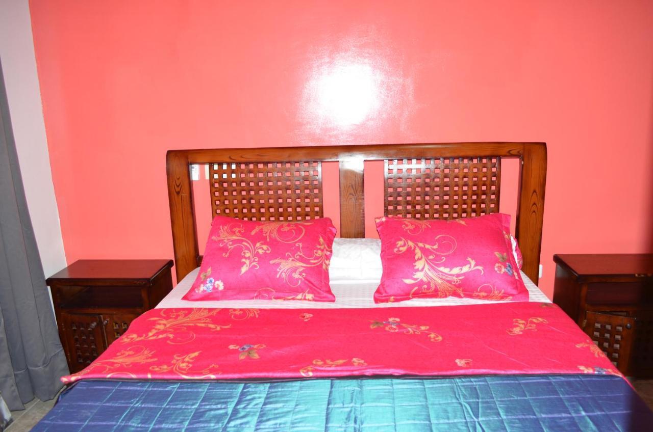 Apartamento Vegas House Yaoundé Exterior foto