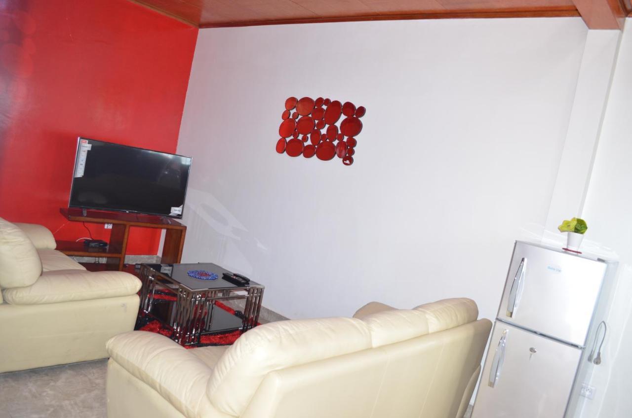 Apartamento Vegas House Yaoundé Exterior foto